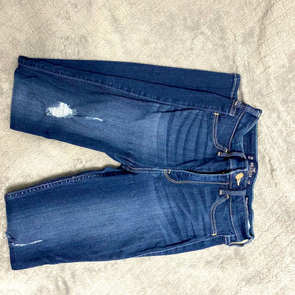 Hollister ripped  Jean leggins